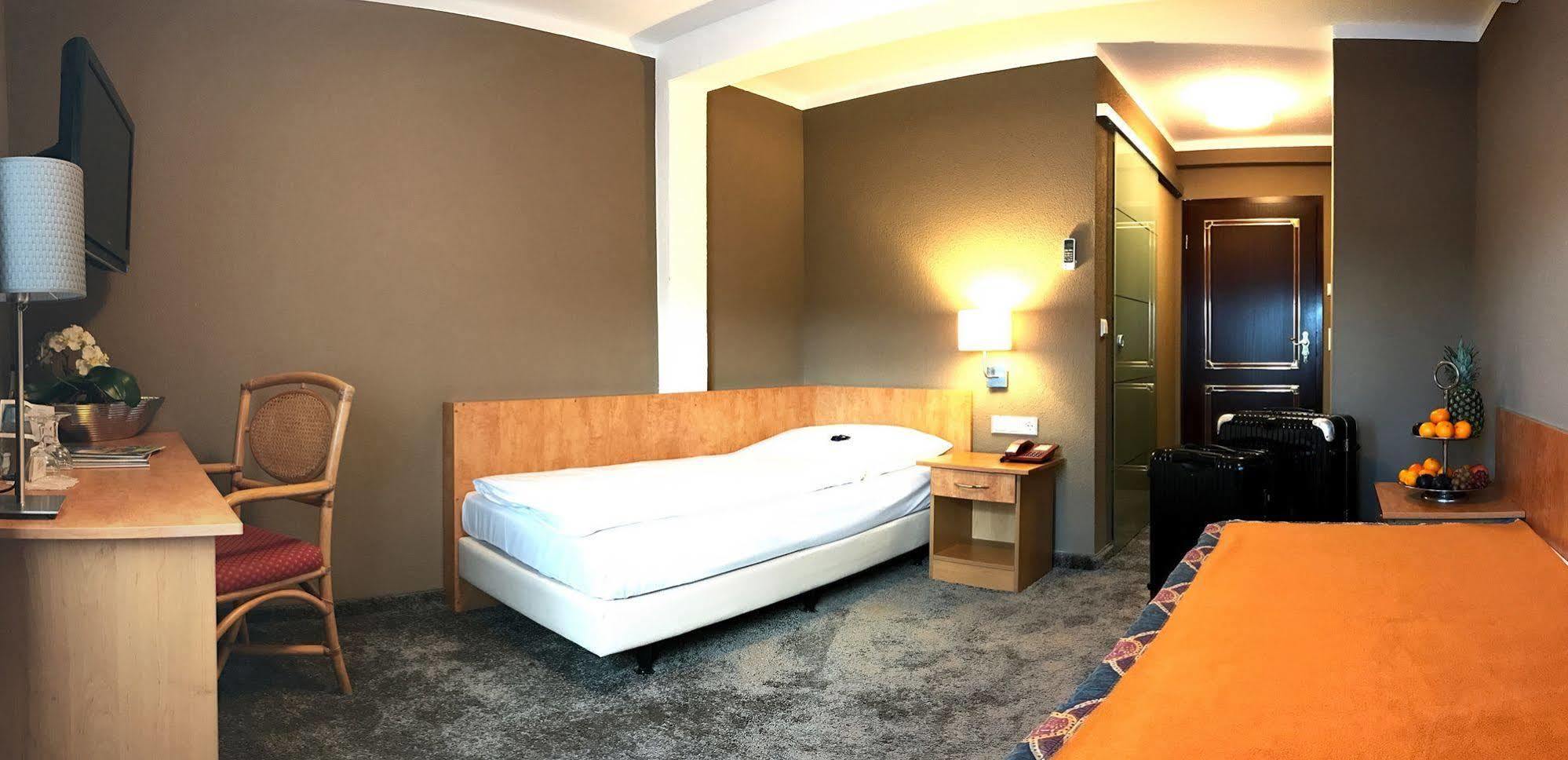 Boutiquehotel Goldhahn Bio Sport & Wellness Aalen Eksteriør billede